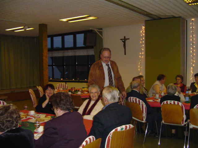 Seniorennachmittag 2004 in Ockfen im Jugend- und Bürgerhaus