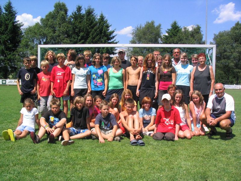 Teilnehmer Jugendzeltlager Camping Club Ockfen 2008 in Hinzerath