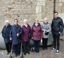 Ockfener Strickfrauen 2022 am Trierer Dom